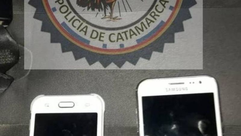 Recuperan dos celulares robados y arrestan a un joven