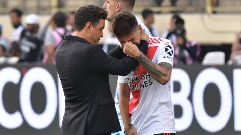 River felicitó a Flamengo y recibió la medalla de subcampeón