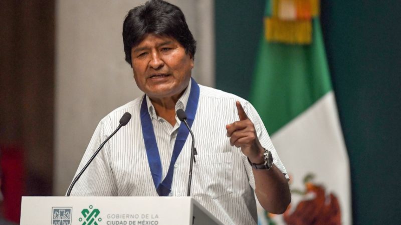 Evo Morales renunció a su candidatura a presidente