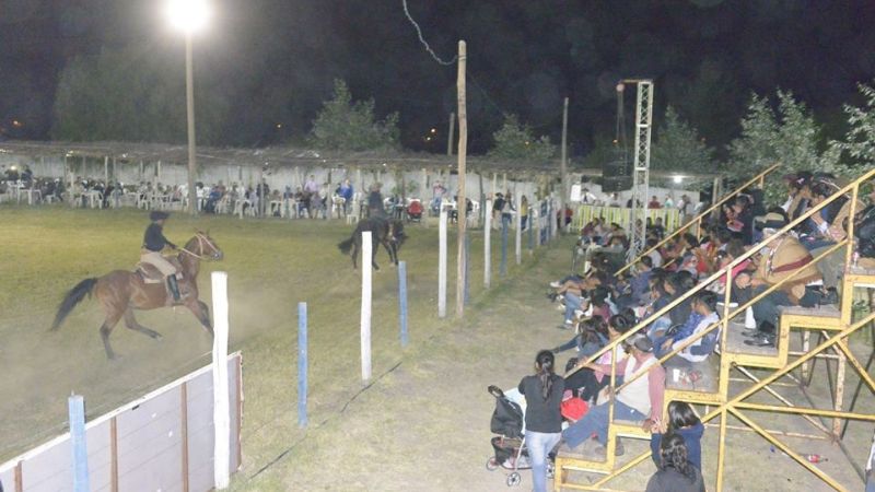 Exitoso Festival Nocturno de Doma, Tradición y Folclore en Santa María