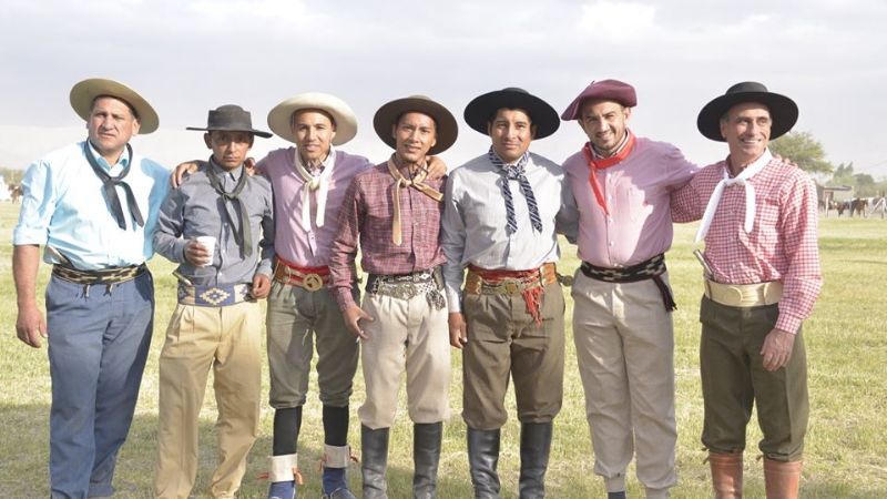 Exitoso Festival Nocturno de Doma, Tradición y Folclore en Santa María