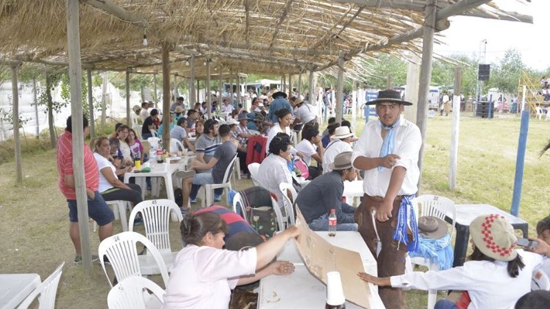 Exitoso Festival Nocturno de Doma, Tradición y Folclore en Santa María