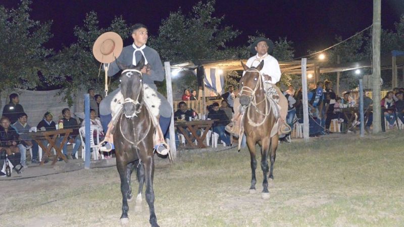 Exitoso Festival Nocturno de Doma, Tradición y Folclore en Santa María