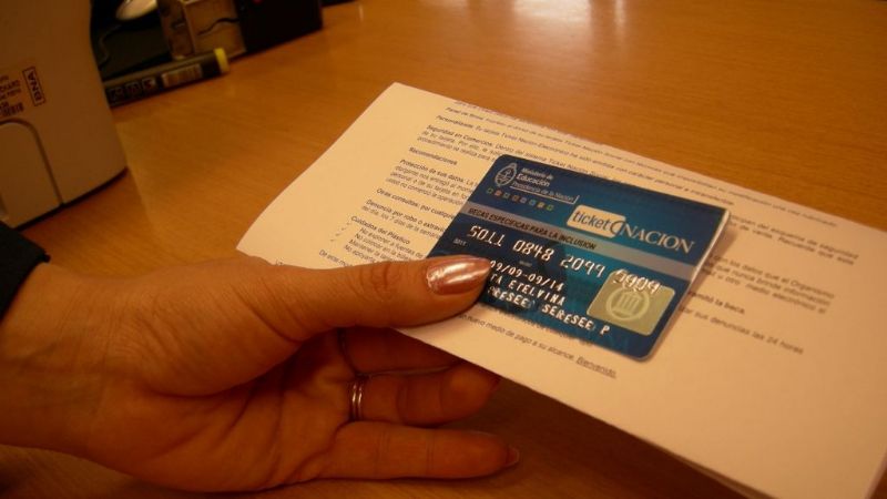 Se suspende el pago de la Tarjeta Familia por falta de fondos nacionales