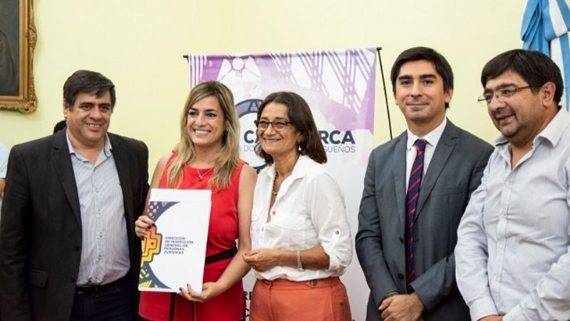 Entrega de decretos de Personería Jurídica