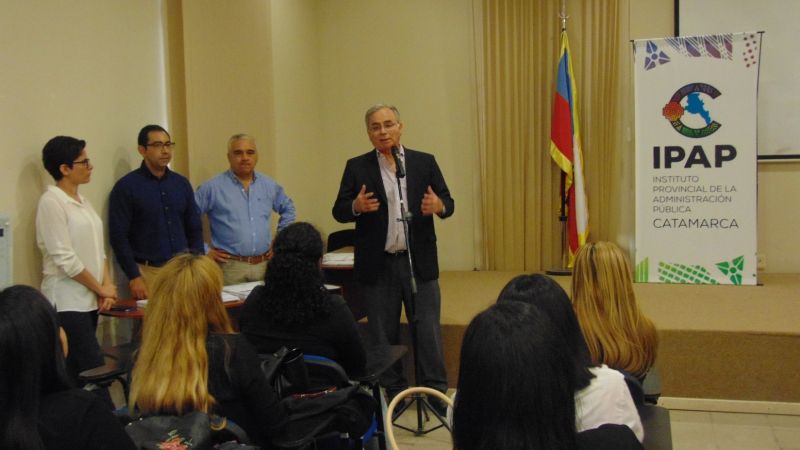 Entrega de certificados y cierre de gestión en IPAP