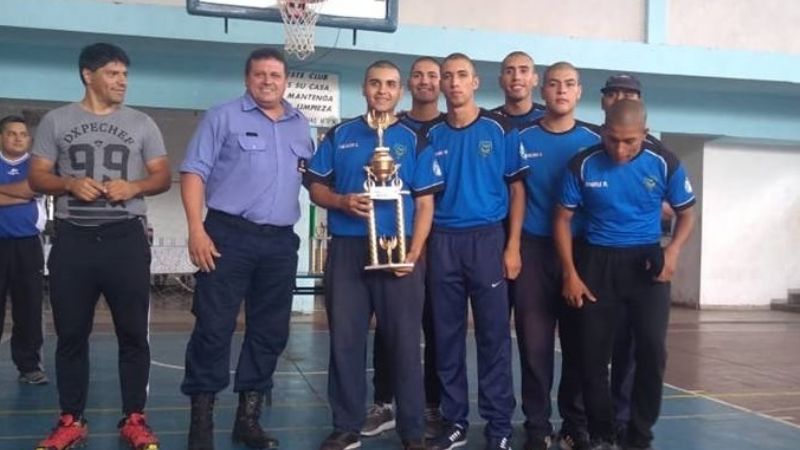 Ya está el campeón de las olimpíadas policiales