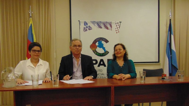 El IPAP firmó convenios con El Rodeo y la Asociación Catamarqueña de Sordos