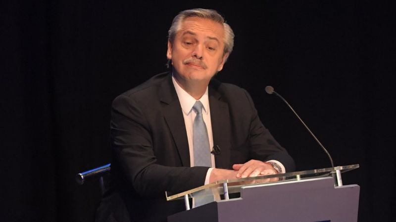 Alberto acusó de "inmoral" al Gobierno por no garantizar las vacunas