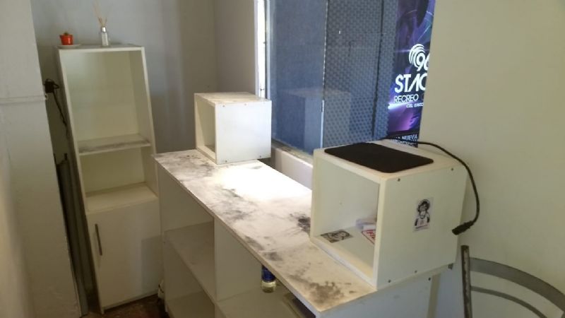 Desvalijaron una radio y la sacaron del aire