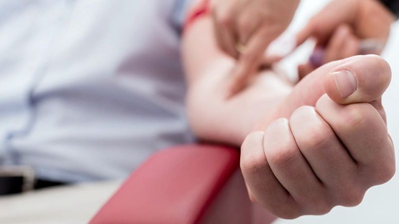 Colecta de sangre en la Plaza 25 de Mayo