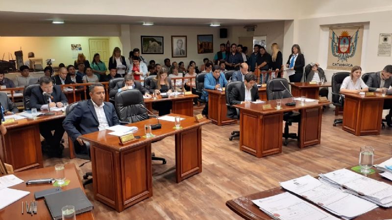 Aprobaron la modificación de la estructura orgánica del municipio capitalino