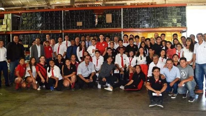 "Jornada Portones Abiertos" en la fábrica PLA-KA Recreo