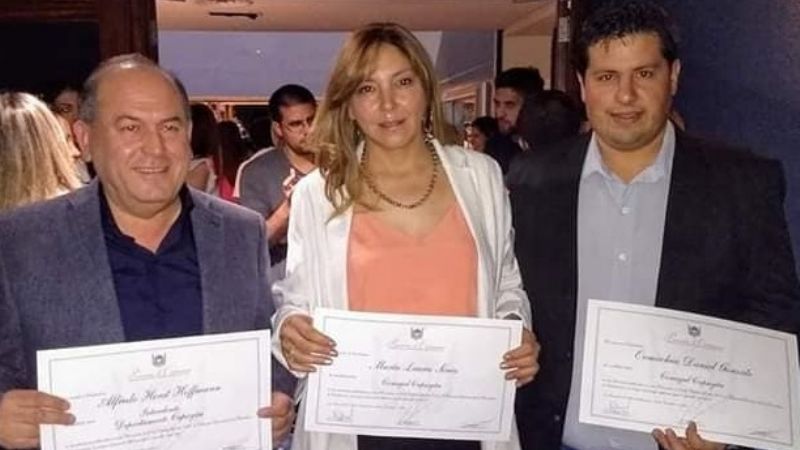 Electos recibieron sus diplomas