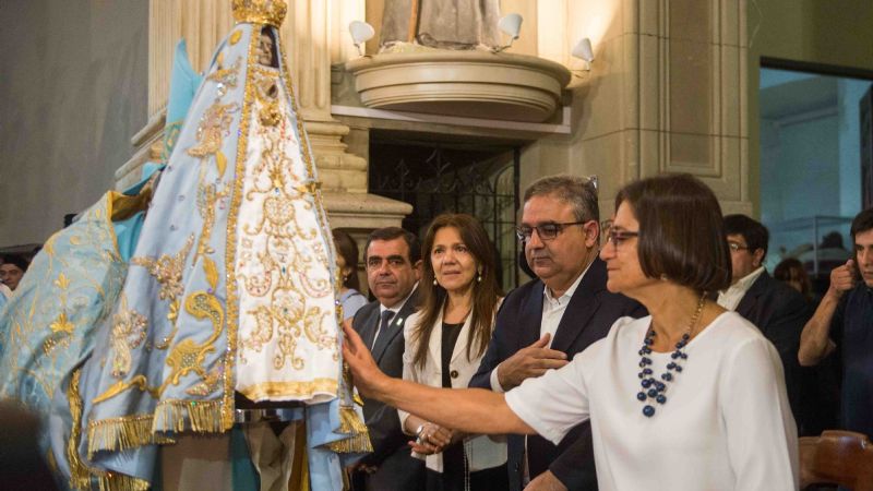 Lucía participó de la Bajada de la Imagen de la Virgen del  Valle