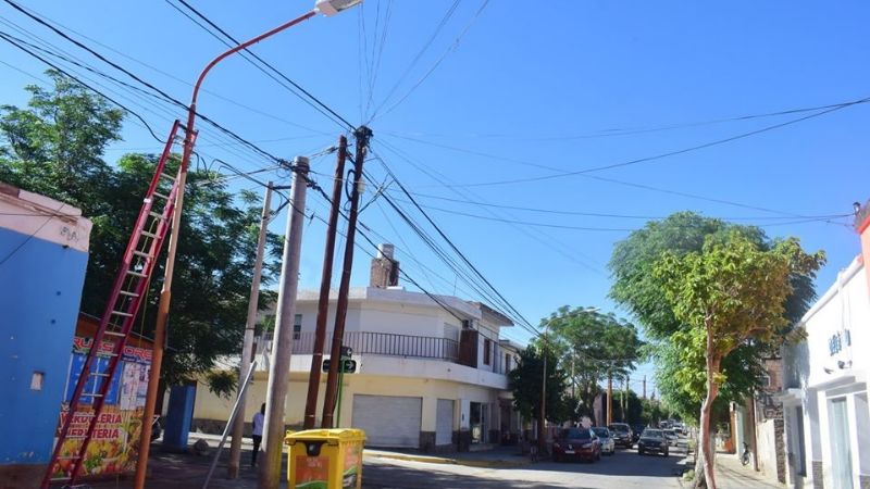 Inició la obra de reconversión a led el microcentro de Santa María