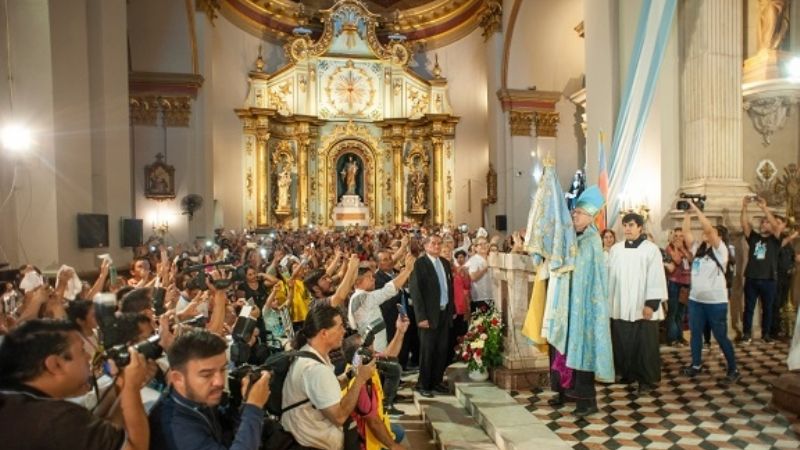 Histórico traslado de la Madre del Valle hasta la  Gruta