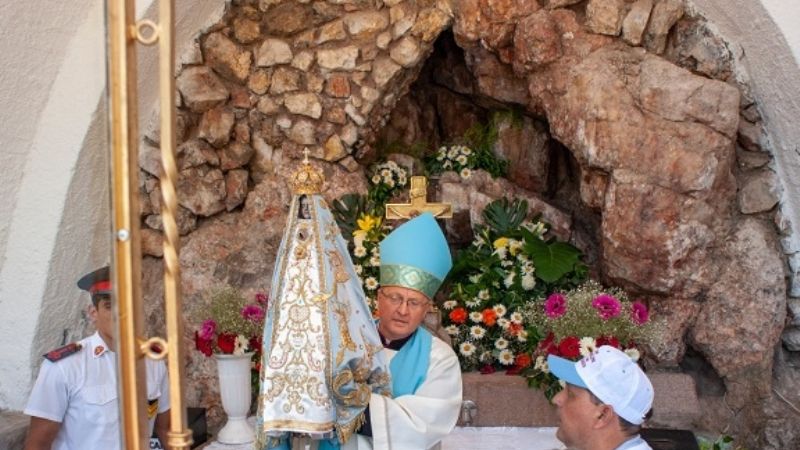 Histórico traslado de la Madre del Valle hasta la  Gruta