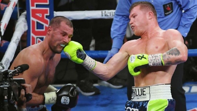 Impactante nocaut de Canelo Álvarez ante Sergey Kovalev