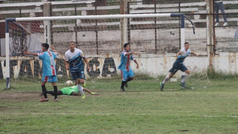 Ateneo lidera tras accidentado éxito ante La Estación