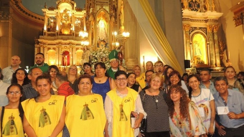 Emotivo tributo de los medios de comunicación