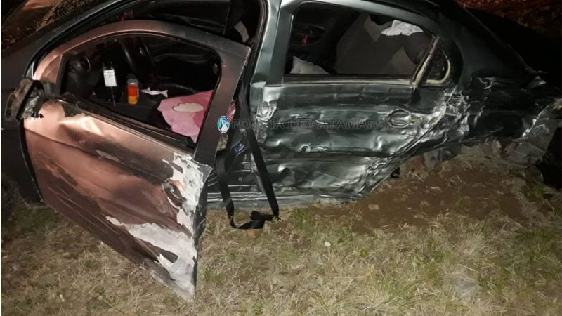 Una mujer y dos menores heridas tras un fuerte choque en Paclín