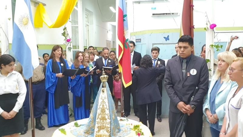 Emotivo recibimiento a la Madre del Valle en Sanidad Municipal