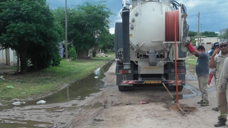 Solucionaron la perdida de líquido cloacal en un barrio de Recreo