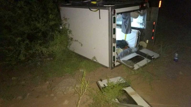 Ambulancia que trasladaba a paciente volcó por esquivar animal