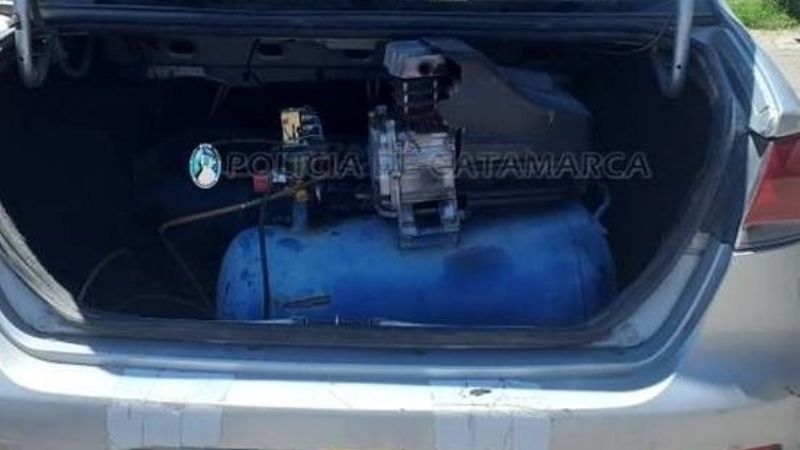 Aprehenden a un hombre, secuestran un auto