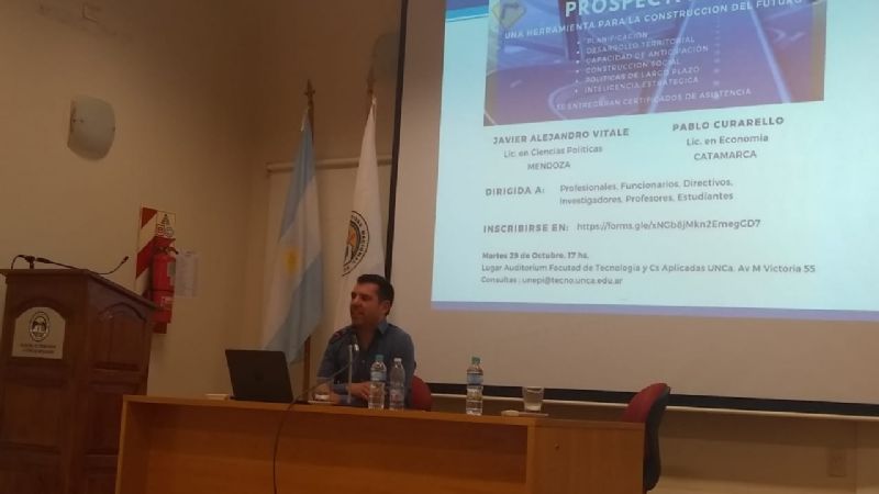 Especialistas expusieron en la UNCA