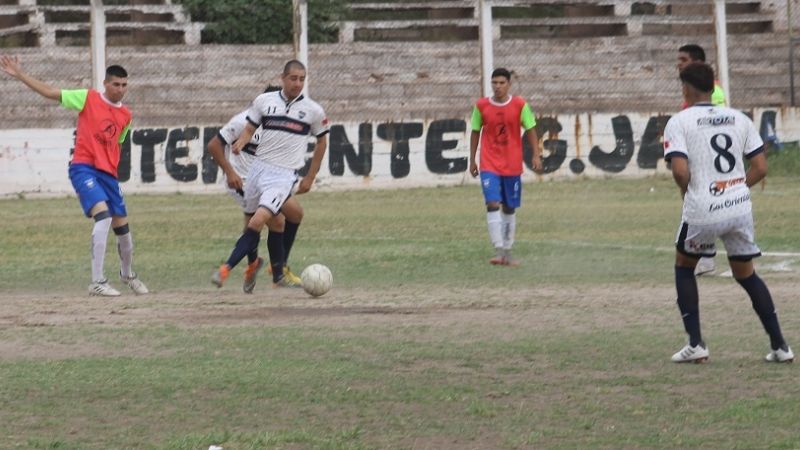 Sumalao entró al “petit” y espera por Ateneo o El Auténtico