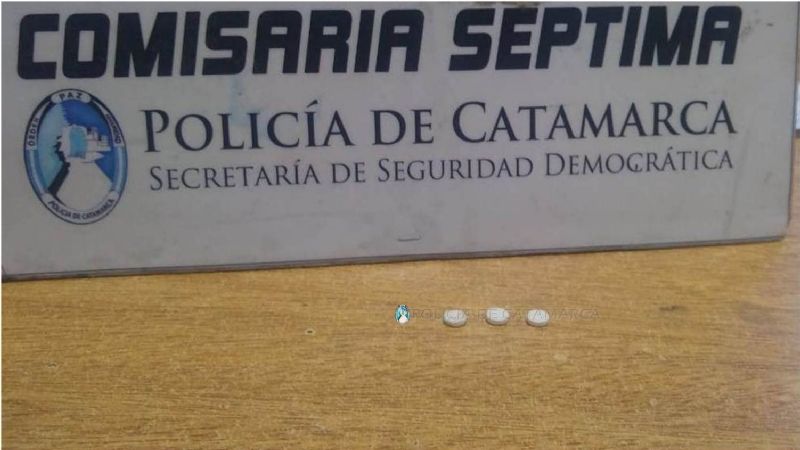 Lo descubrieron poniendo pastillas en la bebida de una mujer en un boliche