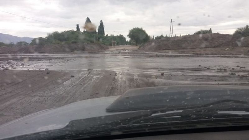 Ruta 40 complicada en Santa María