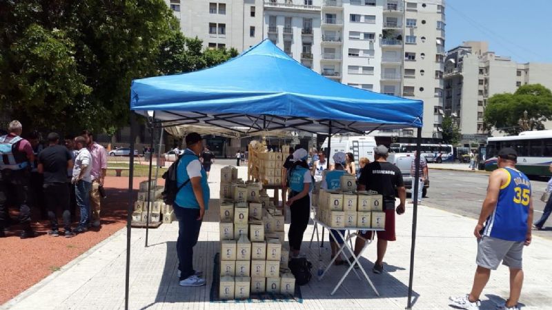 “Pan Dulce Peronista” que se vende en las inmediaciones del Congreso