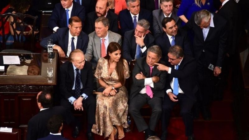 El gobernador Jalil presente en la asunción del presidente Fernández