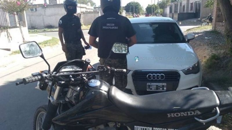 Detienen a una mujer con marihuana lista para preparar 250 dosis