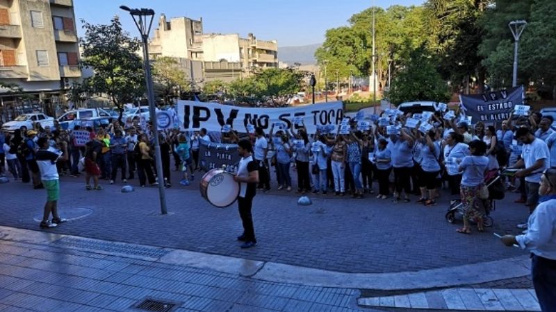 Trabajadores del IPV, Rentas y Catastro se movilizan