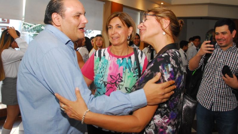 Gustavo en el acto de la escuela “Gabriel Levene”