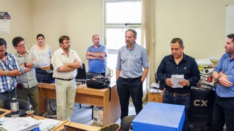Kozicki y Verón realizaron recorridas por las dependencias del CAPE