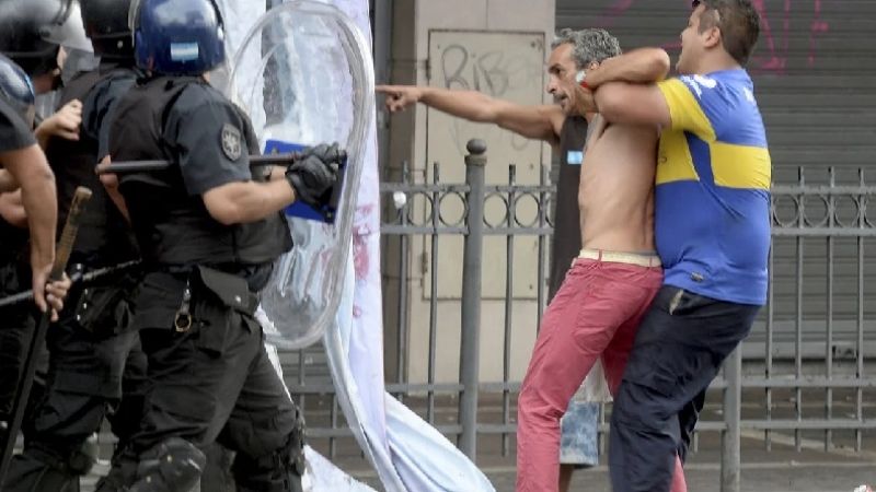 Incidentes en el festejo de los hinchas de Boca