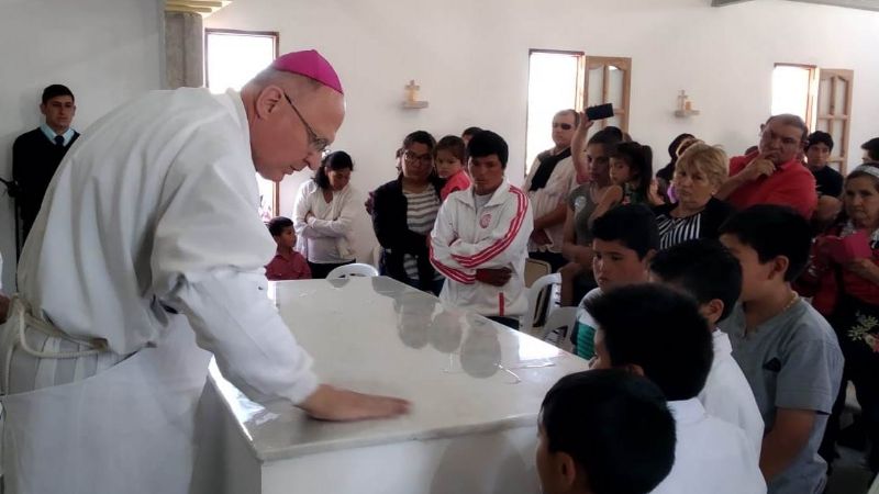 El Obispo consagró altares y dedicó tres templos en el distrito de Aconquija