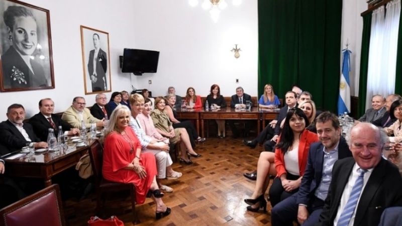 Fernández quiere la Emergencia Económica antes de fin de año