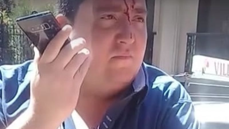 Envuelto en un mar de estafas, golpearon a Barrionuevo en el centro