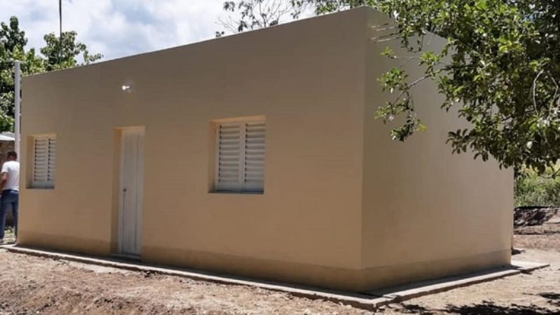 Entrega de viviendas sociales en Mutquin