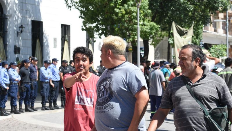 El SOEM se manifiesta y el municipio le dijo chau al aporte solidario