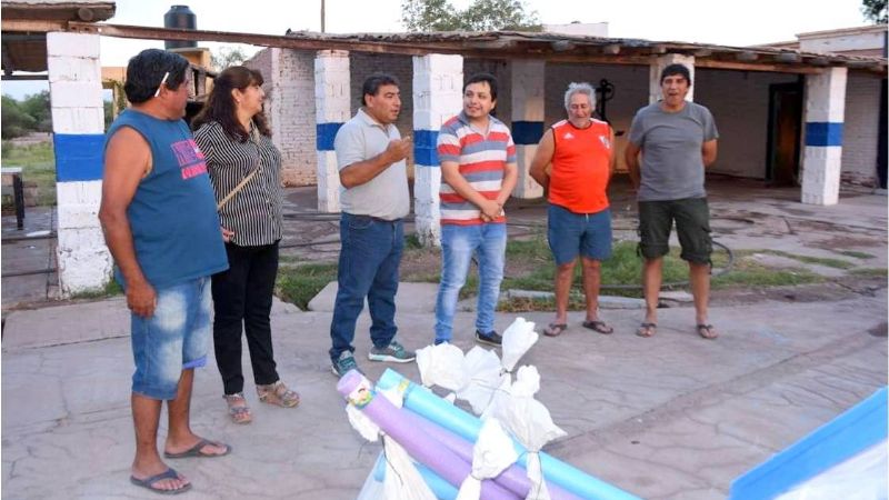Aportes para la pileta del Club Santa Rosa de Tinogasta