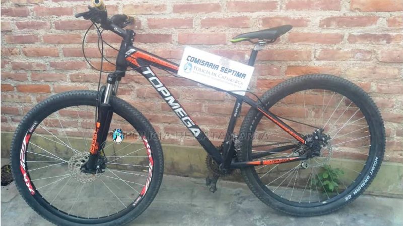 Mujer llevaba una bicicleta con numeración adulterada