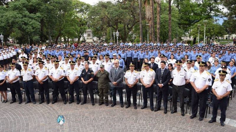 La Policía rindió homenaje a la Virgen del Valle