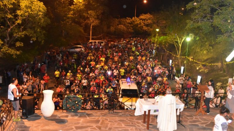 Más de 400 participantes en la bicicleteada en honor a la Virgen del Valle